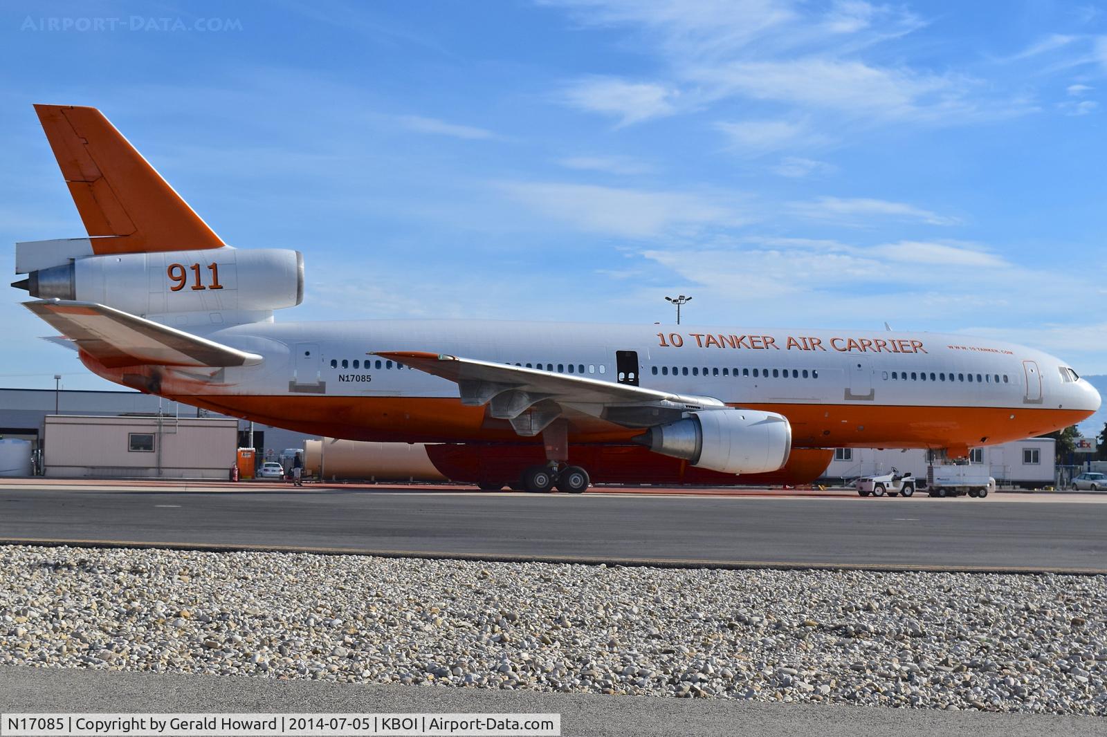 N17085, 1975 McDonnell Douglas DC-10-30 C/N 47957, Parked on the NIFC ramp.