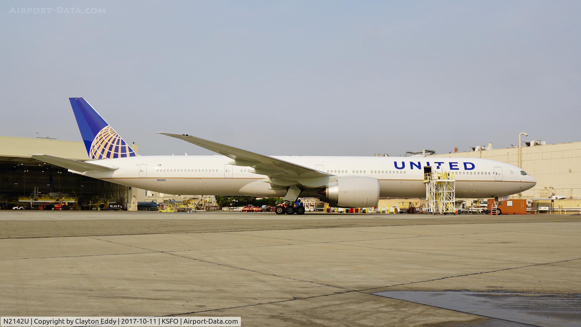 N2142U, 2017 Boeing 777-300/ER C/N 63722, Smoky fires up north. SFO 2017.