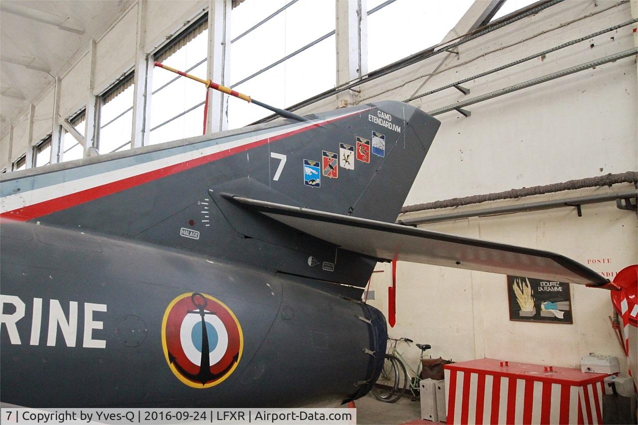 7, Dassault Etendard IV.M C/N 7, Dassault Etendard IV.M, Close view of tail, Naval Aviation Museum, Rochefort-Soubise airport (LFXR)