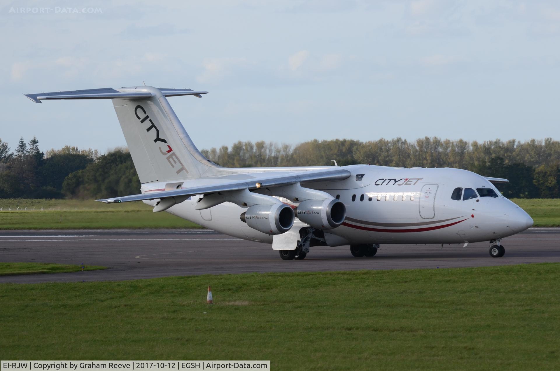 EI-RJW, 2000 British Aerospace Avro 146-RJ85A C/N E2371, About to depart from Norwich.
