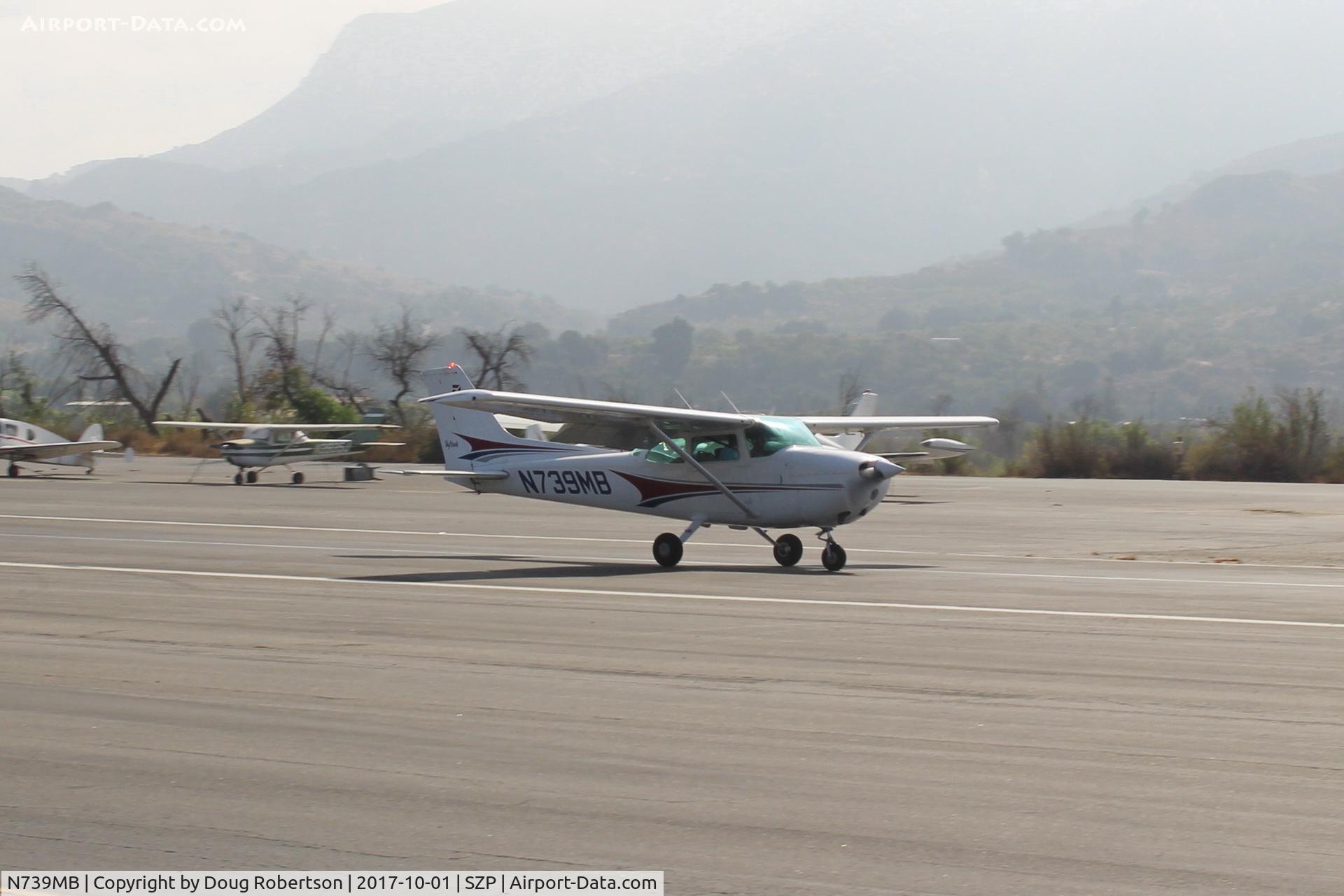 N739MB, 1978 Cessna 172N C/N 17270641, 1978 Cessna 172N SKYHAWK, Lycoming O-320-H2AD 160 Hp, landing roll Rwy 22