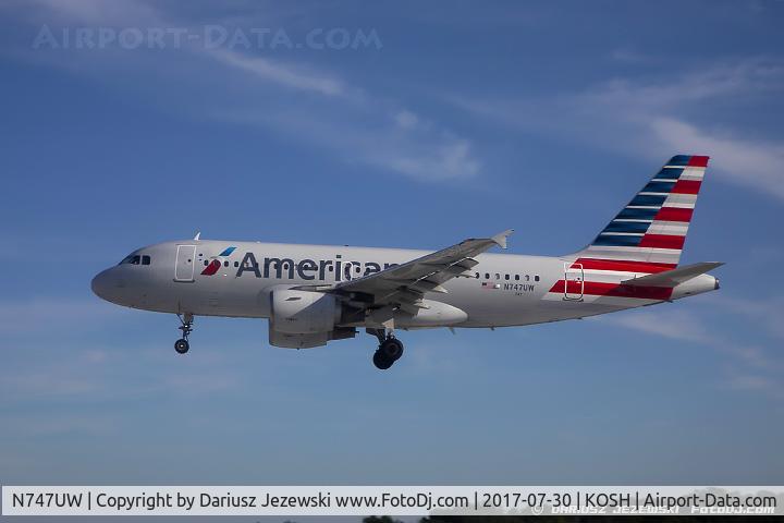 N747UW, 2000 Airbus A319-112 C/N 1301, Airbus A319-112  C/N 1301, N747UW