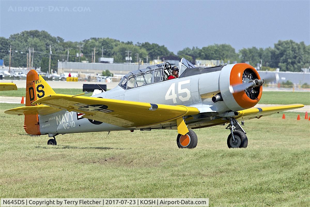 N645DS, 1944 North American SNJ-5 Texan Texan C/N 88-17678, At 2017 EAA AirVenture at Oshkosh