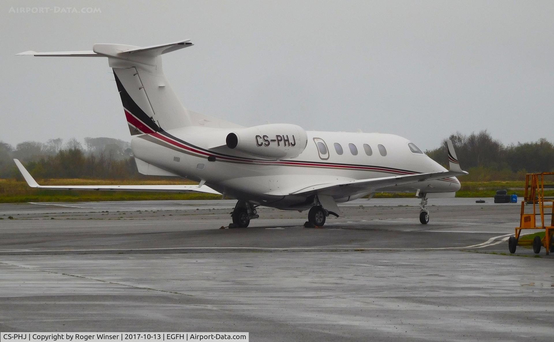 CS-PHJ, 2016 Embraer EMB-505 Phenom 300 C/N 50500336, Visiting Phenom 300 operated by Netjets Europe (NJE).