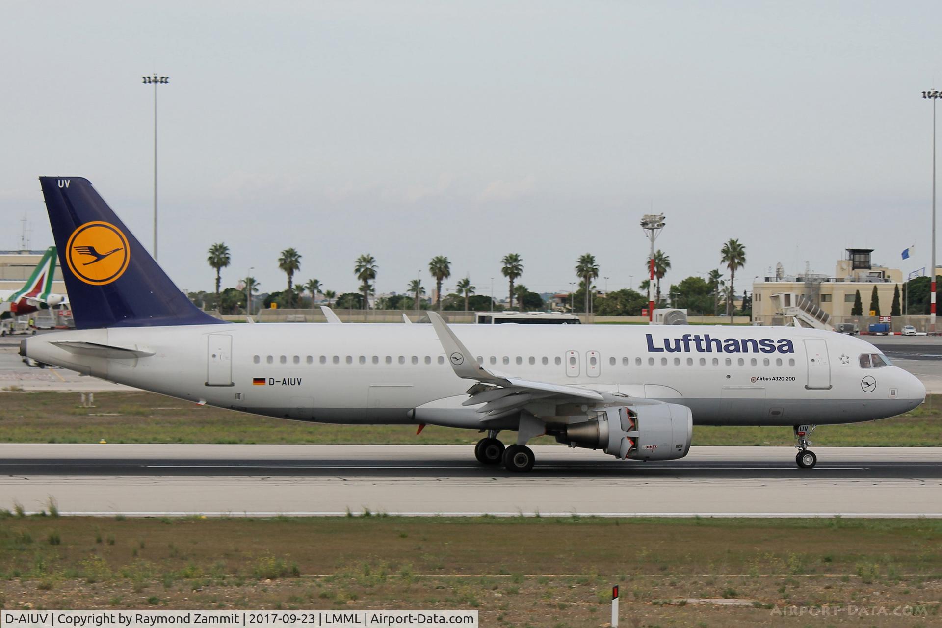 D-AIUV, 2016 Airbus A320-214 C/N 7174, A320 D-AIUV Lufthansa