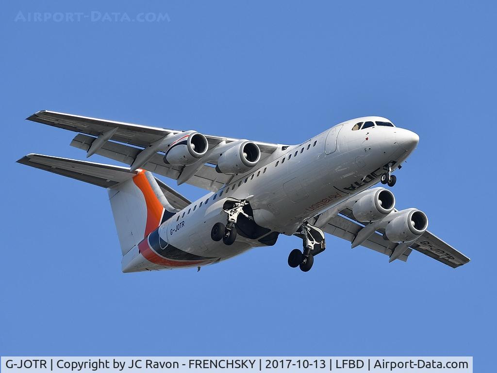 G-JOTR, 1996 British Aerospace Avro 146-RJ85 C/N E.2294, Jota Aviation / HOP A54026 Lyon to Bordeaux landing runway 23