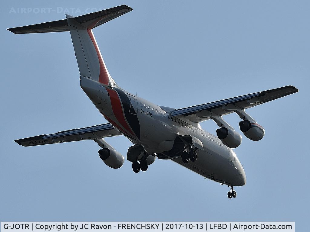 G-JOTR, 1996 British Aerospace Avro 146-RJ85 C/N E.2294, Jota Aviation / HOP A54026 Lyon to Bordeaux landing runway 23