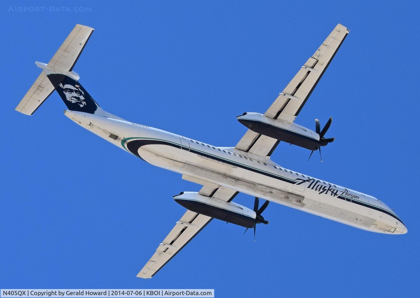 N405QX, 2001 Bombardier DHC-8-402 Dash 8 C/N 4047, Departing BOI.
