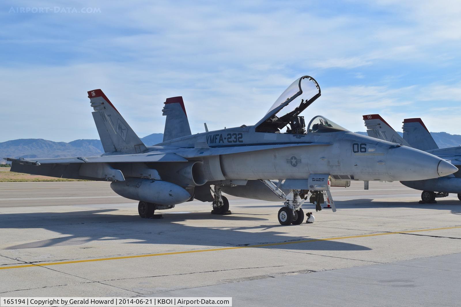 165194, McDonnell Douglas F/A-18C Hornet C/N 1337/C419, Parked on the south GA ramp.  VMFA-232 