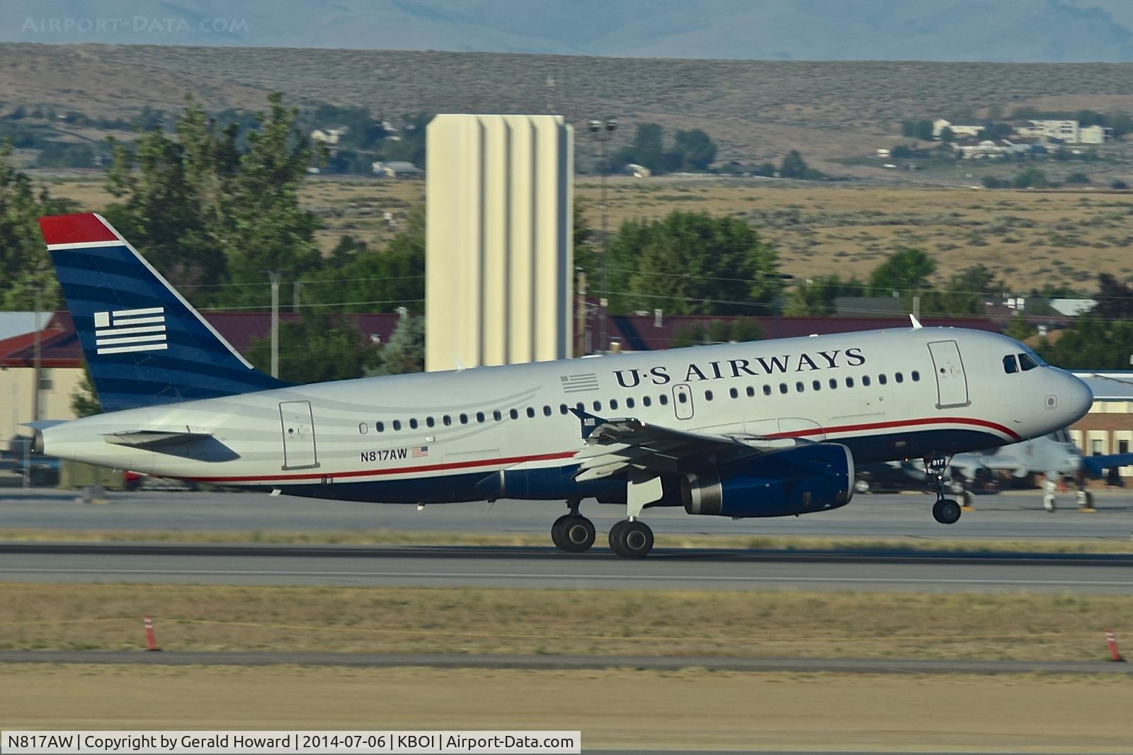 N817AW, 2000 Airbus A319-132 C/N 1373, Take off from RWY 28L.