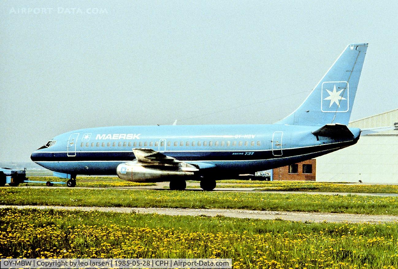 OY-MBW, 1981 Boeing 737-2L9 C/N 22734, Copenhagen 28.8.5.1985