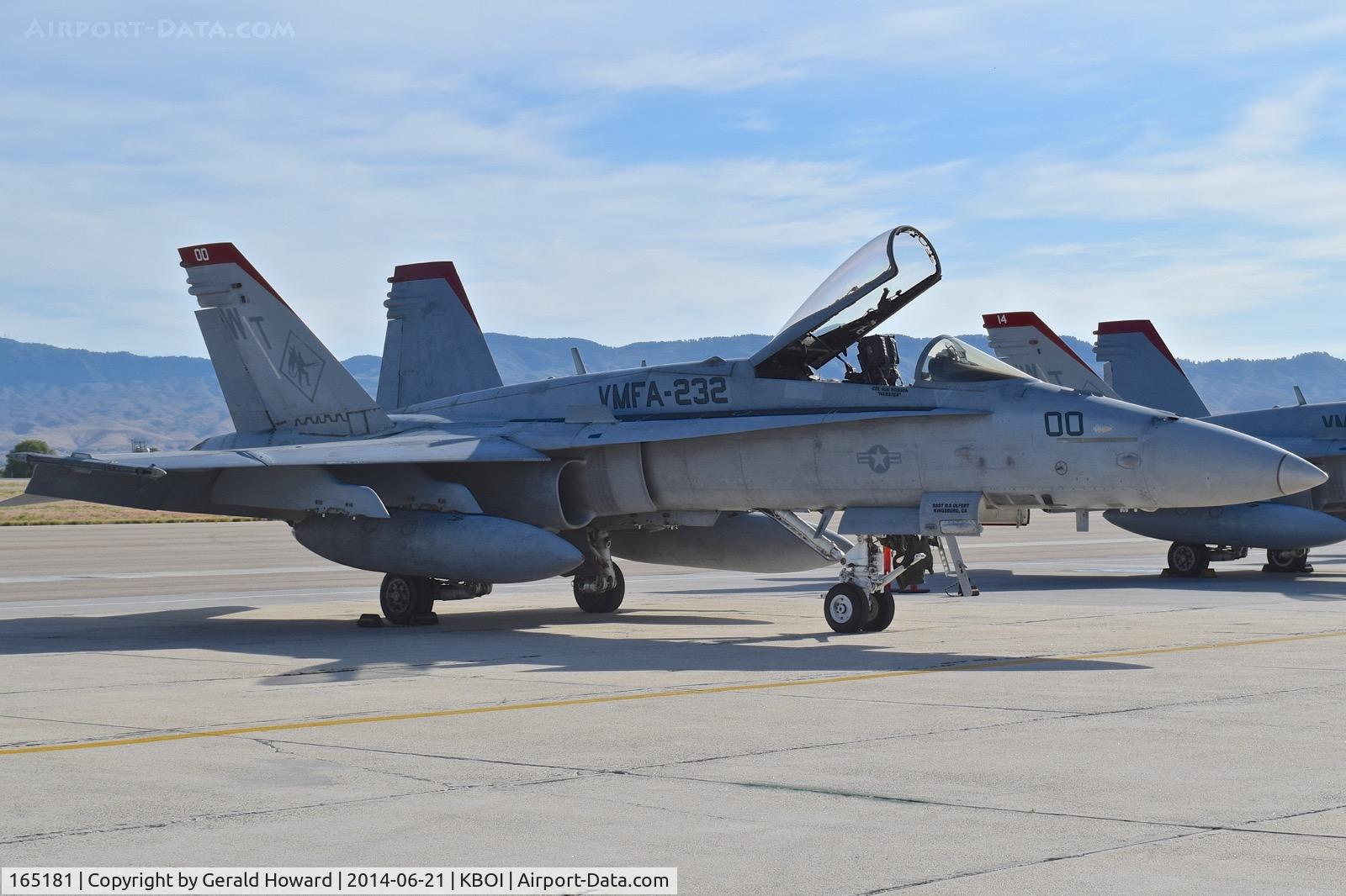 165181, McDonnell Douglas F/A-18C Hornet C/N 1304/C406, Parked on the south GA ramp.  VMFA-232 :Red Devils