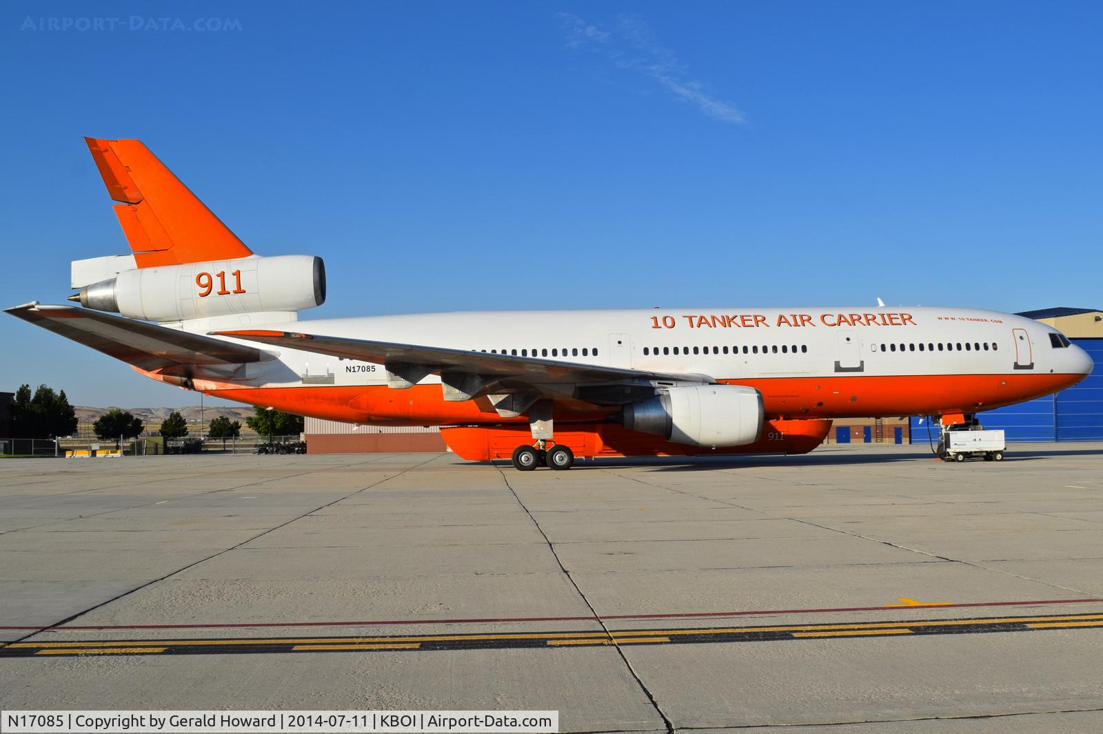 N17085, 1975 McDonnell Douglas DC-10-30 C/N 47957, Parked on the Idaho ANG ramp for more room and easier operations.