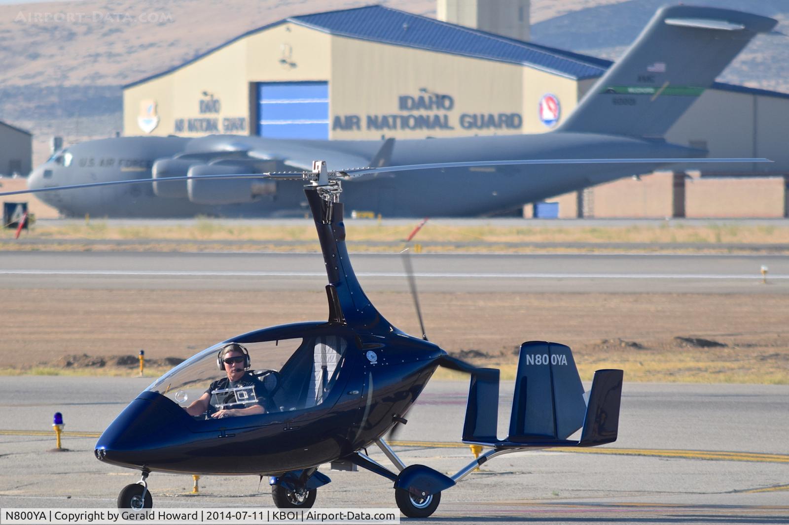 N800YA, AutoGyro Calidus C/N C00308, Taxiing on the north GA ramp.