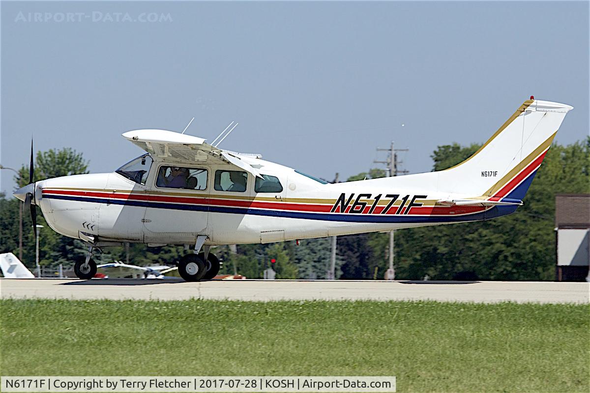 N6171F, 1968 Cessna 210J Centurion C/N 21059071, At 2017 EAA AirVenture at Oshkosh