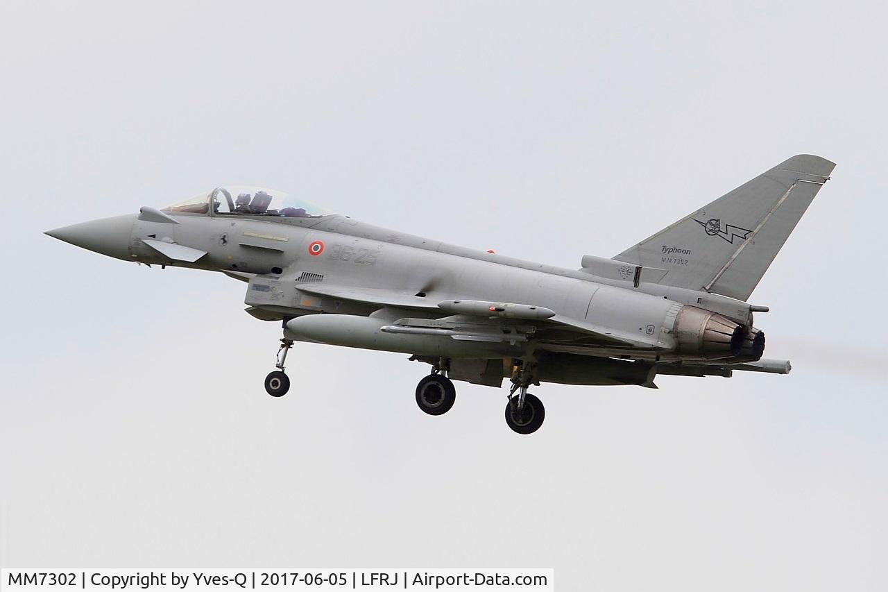 MM7302, Eurofighter EF-2000 Typhoon S C/N IS034, Eurofighter EF-2000 Typhoon S, On final rwy 26, Landivisiau Naval Air Base (LFRJ) Tiger Meet 2017
