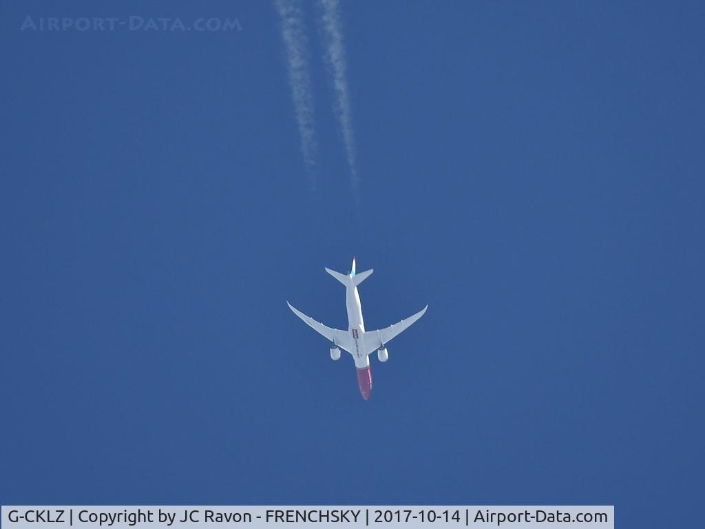 G-CKLZ, 2017 Boeing 787-9 Dreamliner C/N 38774, DY1801 /NAX81R Norwegian Air UK overflying Bordeaux airport, (AGP) MALAGA to (OSL) OSLO flight level 380