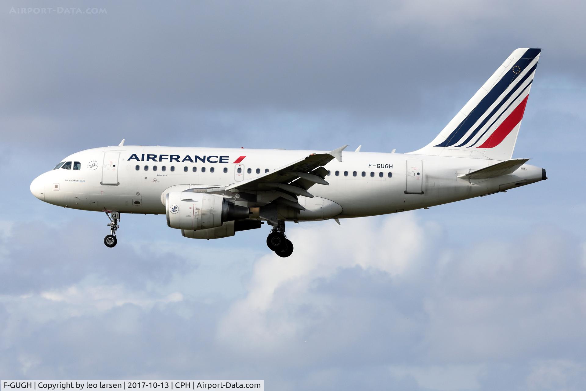 F-GUGH, 2004 Airbus A318-111 C/N 2344, Copenhagen 13.10.2017