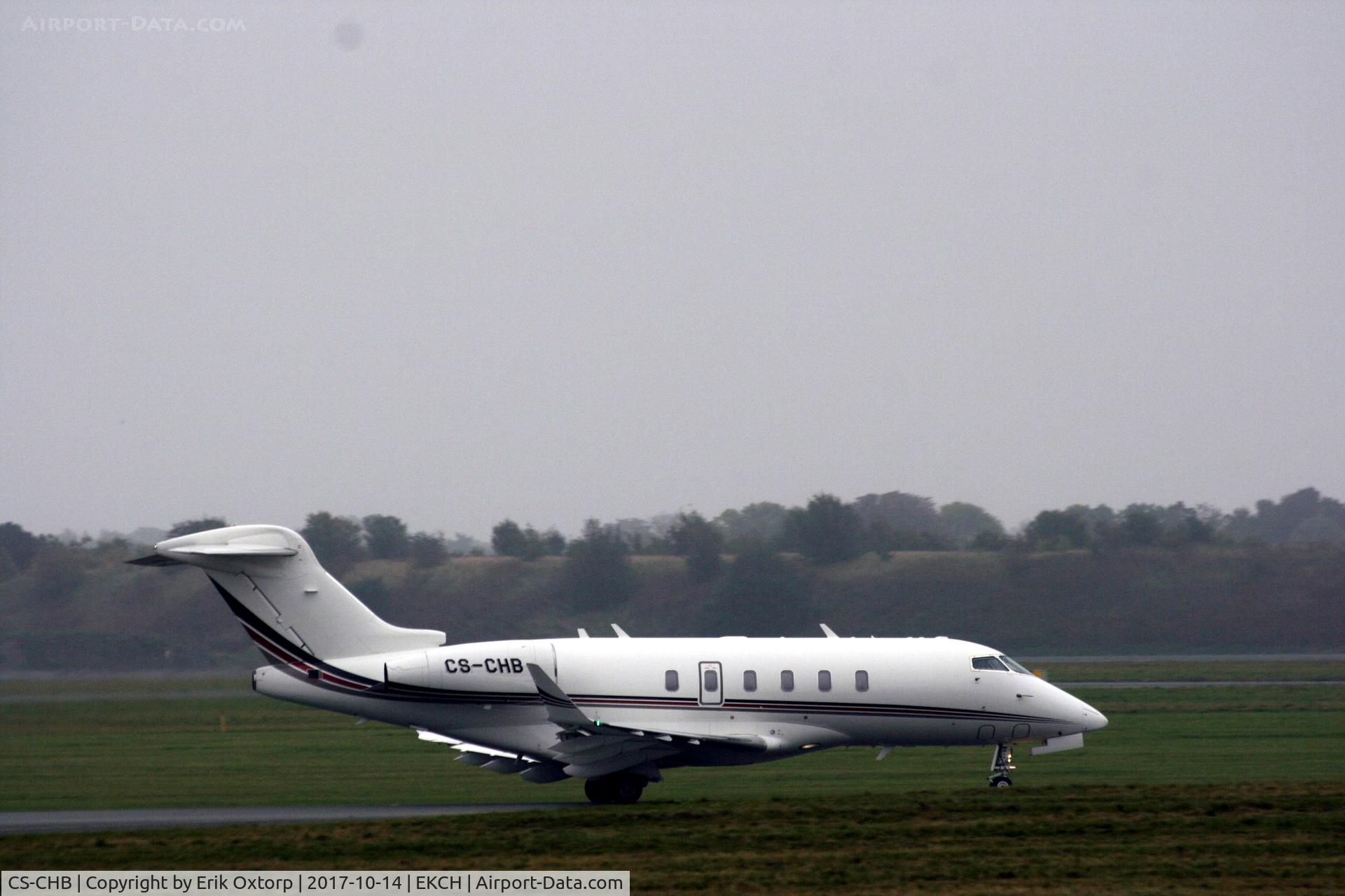 CS-CHB, 2015 Bombardier Challenger 350 (BD-100-1A10) C/N 20553, CS-CHB takung off rw 22R
