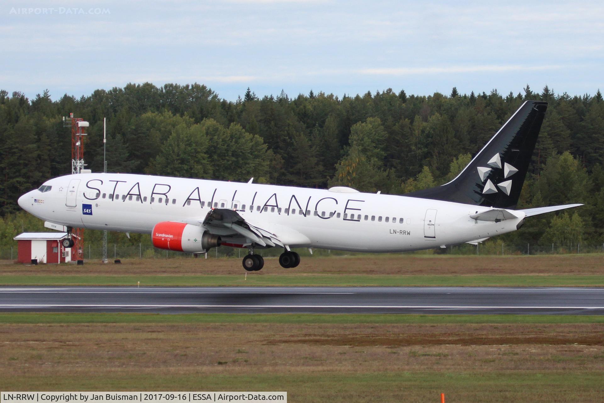 LN-RRW, 2004 Boeing 737-883 C/N 32277, SAS Star Alliance