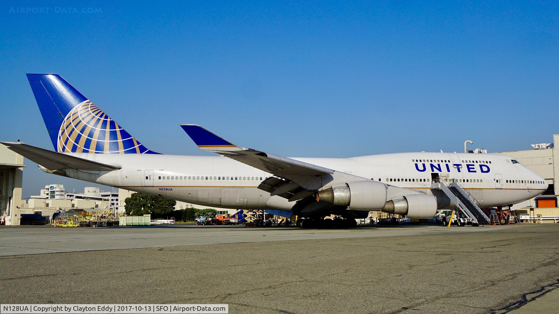 N128UA, 2000 Boeing 747-422 C/N 30023, SFO 2017.