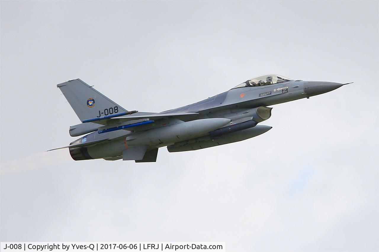 J-008, General Dynamics F-16AM Fighting Falcon C/N 6D-164, Fokker F-16AM Fighting Falcon, Take off rwy 26, Landivisiau Naval Air Base (LFRJ) Tiger Meet 2017