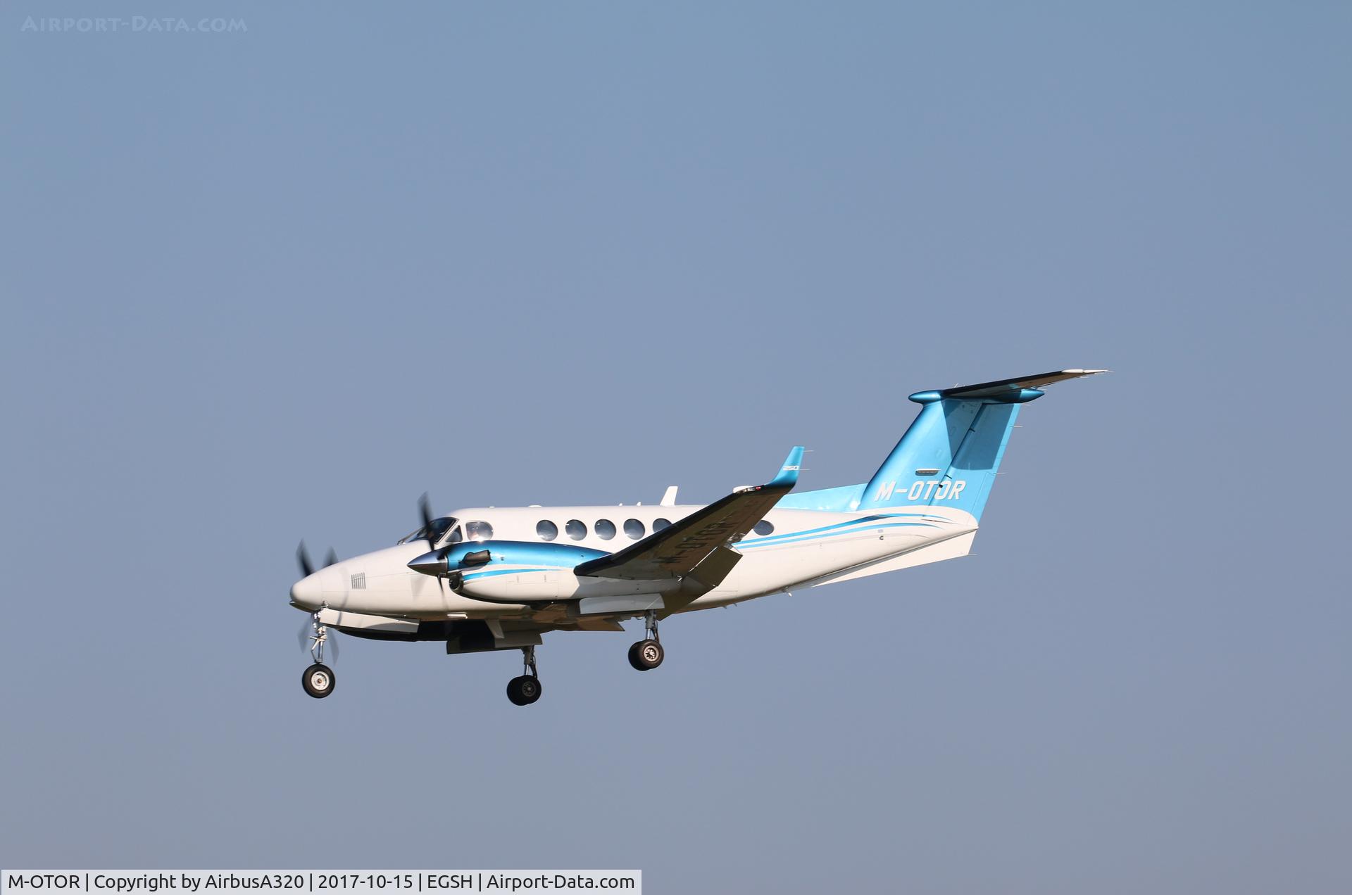M-OTOR, 2014 Hawker Beechcraft B200GT King Air King Air C/N BY-200, Arriving on a sunny day