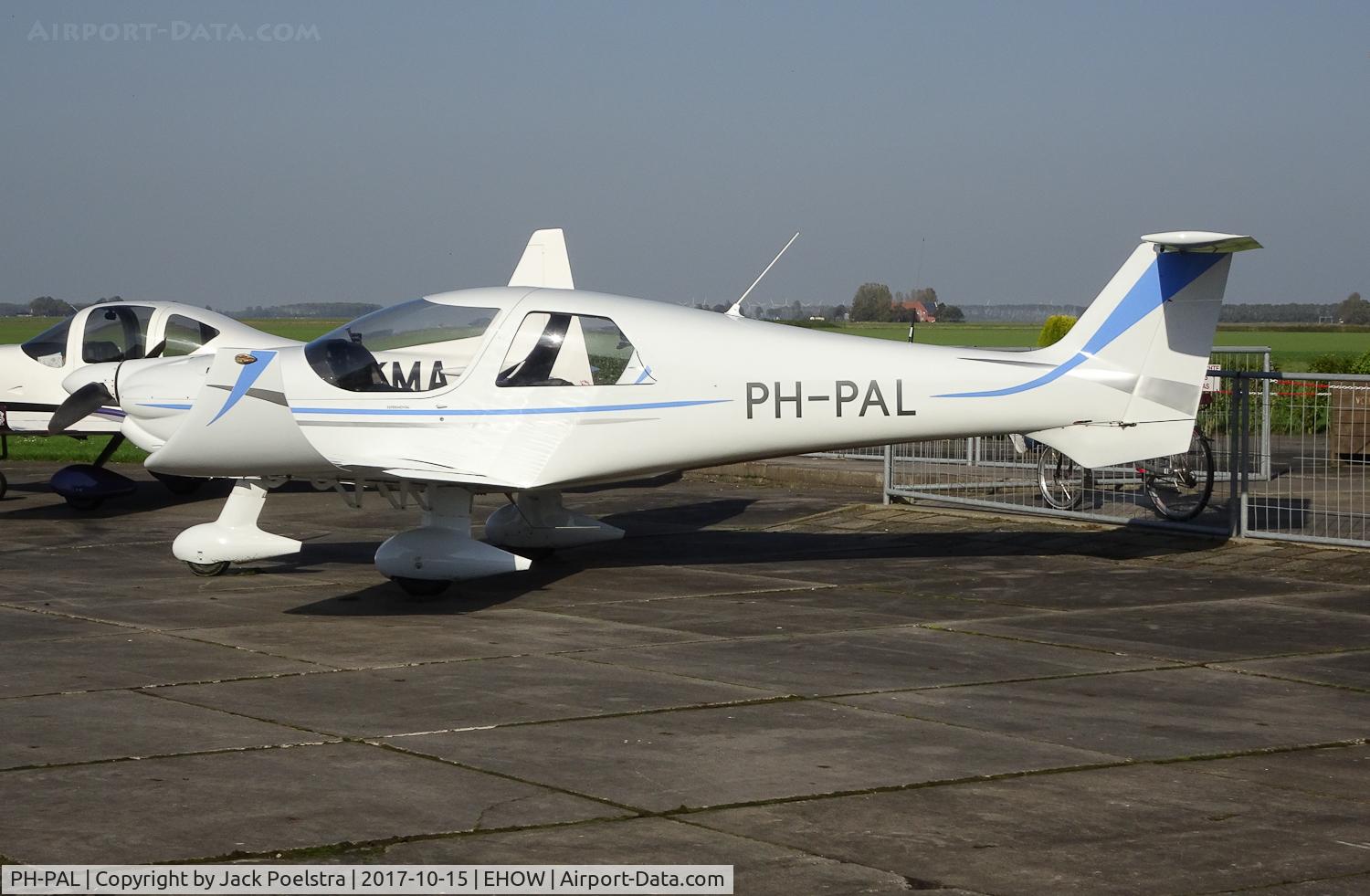 PH-PAL, Dyn'Aero S MCR-4S 2002 C/N 04, PH-PAL at Oostwold airport NL