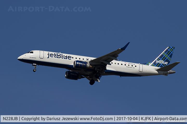 N228JB, 2006 Embraer 190AR (ERJ-190-100IGW) C/N 19000030, Embraer 190AR (ERJ-190-100IGW) 