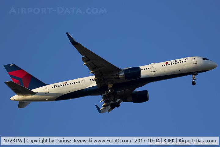 N723TW, 2000 Boeing 757-231 C/N 29378, Boeing 757-231 - Delta Air Lines  C/N 29378, N723TW