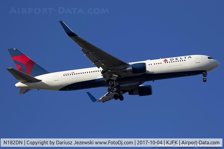 N182DN, 1992 Boeing 767-332/ER C/N 25987, Boeing 767-332/ER - Delta Air Lines  C/N 25987, N182DN