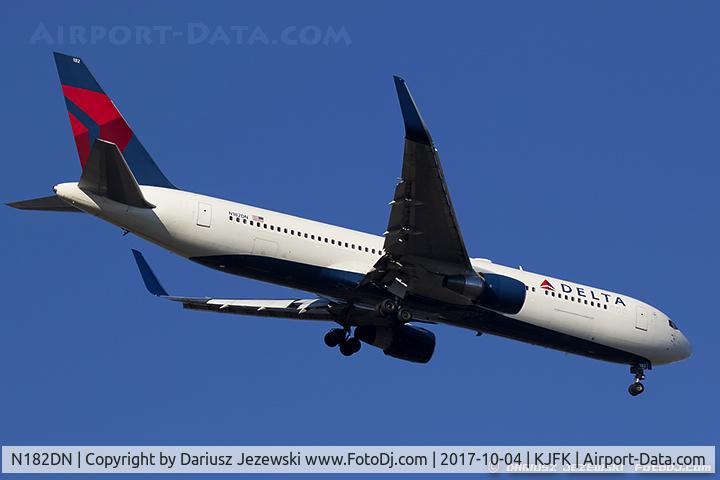 N182DN, 1992 Boeing 767-332/ER C/N 25987, Boeing 767-332/ER - Delta Air Lines  C/N 25987, N182DN
