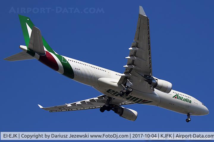 EI-EJK, 2011 Airbus A330-202 C/N 1252, Airbus A330-202 - Alitalia  C/N 1252, EI-EJK