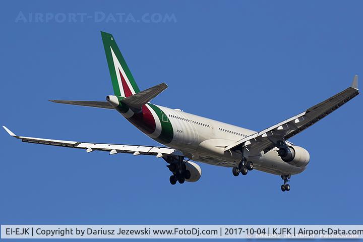EI-EJK, 2011 Airbus A330-202 C/N 1252, Airbus A330-202 - Alitalia  C/N 1252, EI-EJK