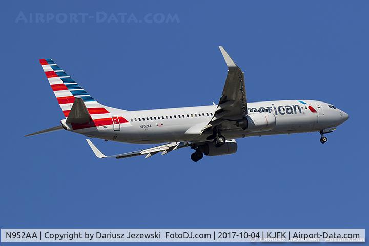 N952AA, 2000 Boeing 737-823 C/N 30088, Boeing 737-823  - American Airlines  C/N 30088 , N952AA