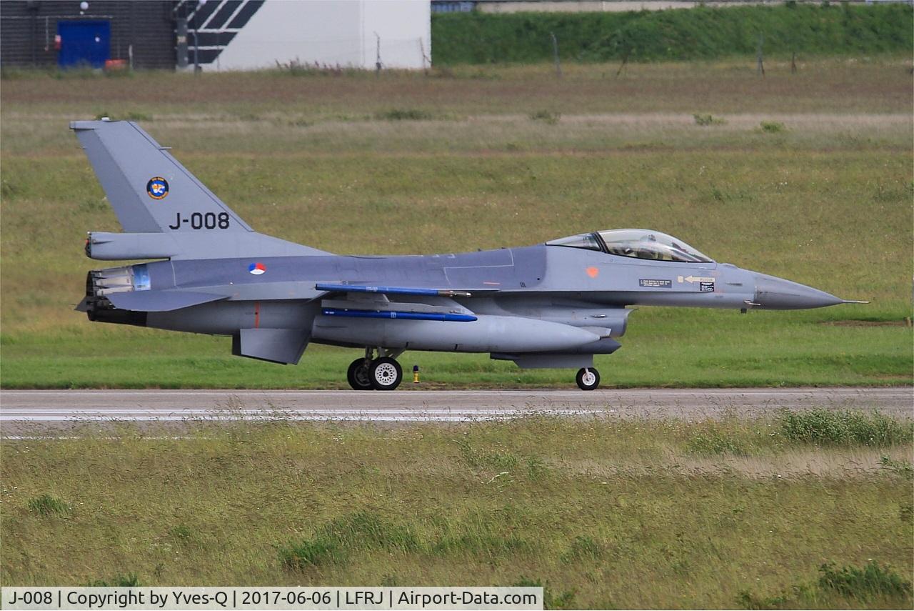 J-008, General Dynamics F-16AM Fighting Falcon C/N 6D-164, Fokker F-16AM Fighting Falcon, Taxiing to flight line, Landivisiau Naval Air Base (LFRJ) Tiger Meet 2017