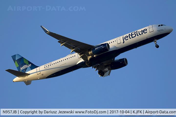N957JB, 2015 Airbus A321-231 C/N 6809, Airbus A321-231  