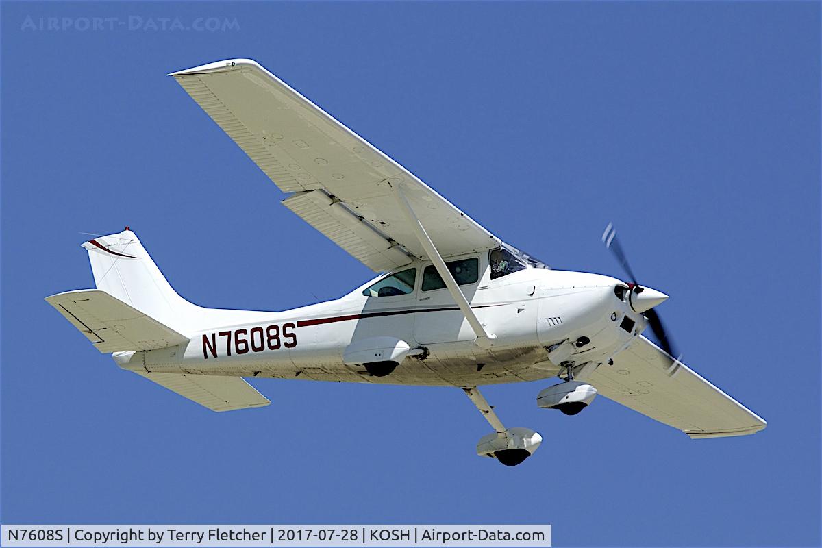 N7608S, 1976 Cessna 182Q Skylane C/N 18265256, At 2017 EAA AirVenture at Oshkosh