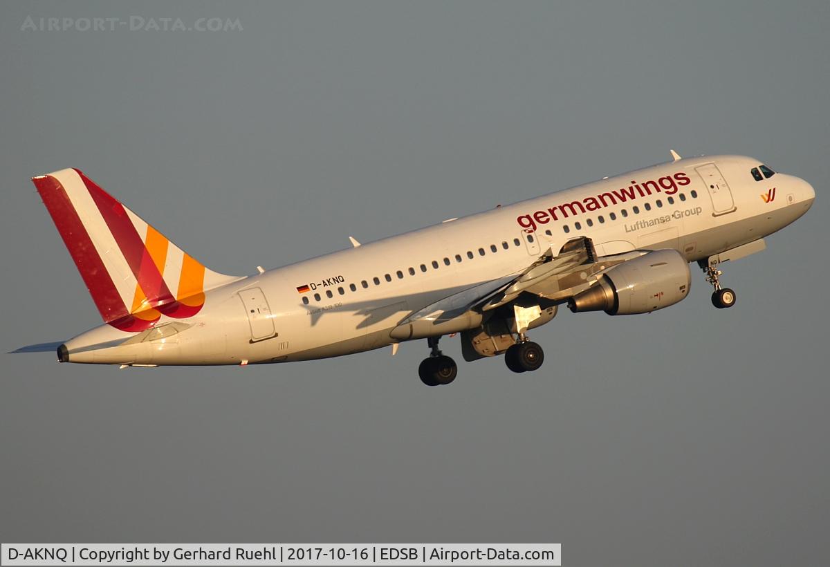 D-AKNQ, 2000 Airbus A319-112 C/N 1170, take off to Hamburg early morning