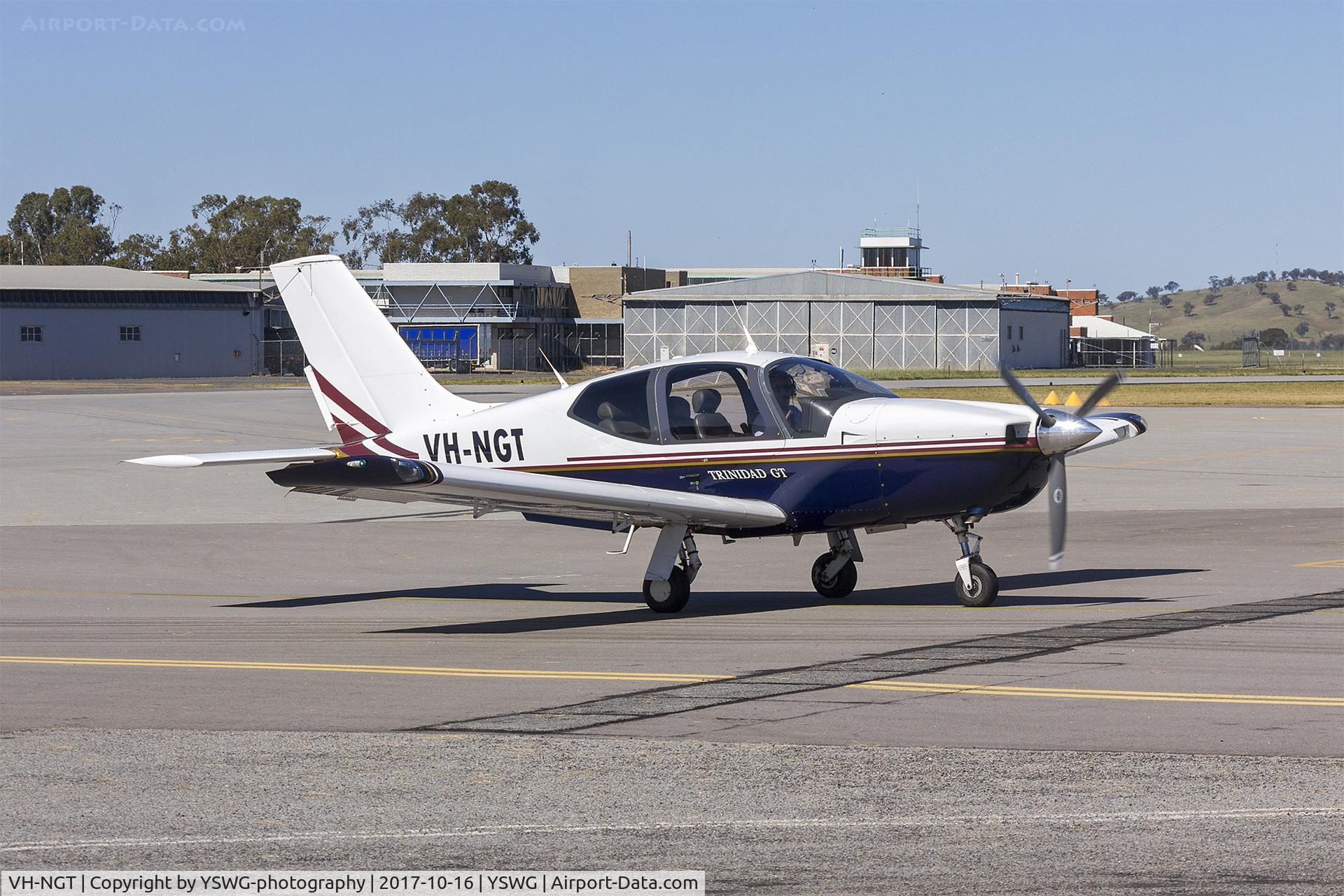 VH-NGT, 2002 Socata TB-20 Trinidad C/N 2167, Socata TB-20 Trinidad (VH-NGT) taxiing at Wagga Wagga Airport.