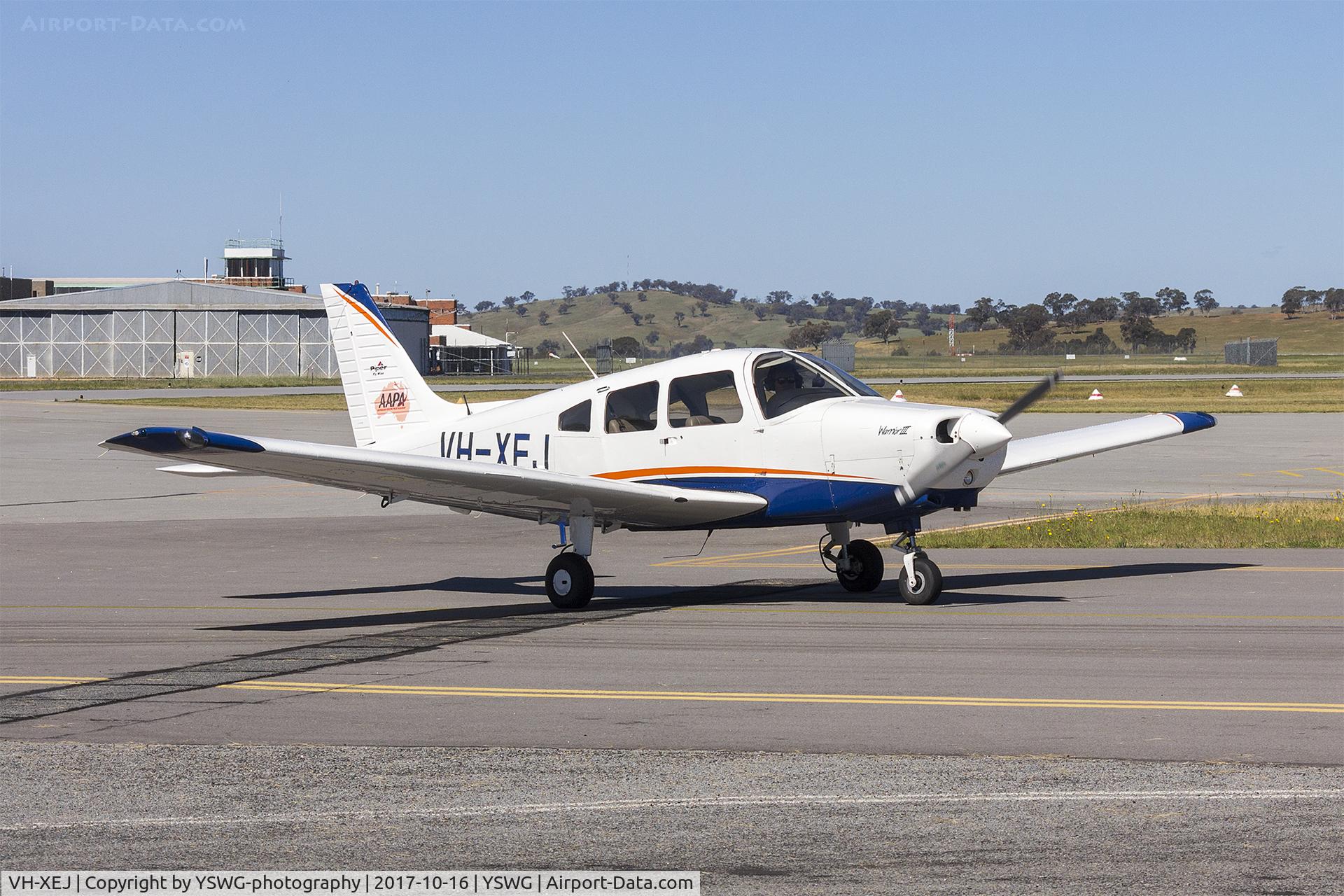 VH-XEJ, 2010 Piper PA-28-161 Cherokee Warrior III C/N 2842342, Australian Airline Pilot Academy (VH-XEJ) Piper PA-28-161 Cherokee Warrior III at taxiing Wagga Wagga Airport