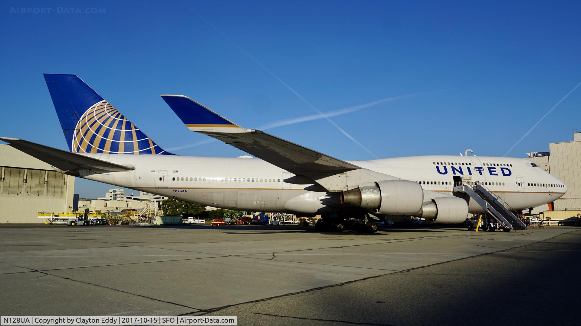 N128UA, 2000 Boeing 747-422 C/N 30023, SFO 2017.