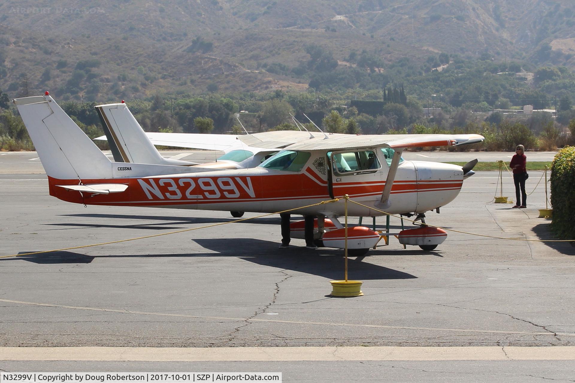 N3299V, 1974 Cessna 150M C/N 15076452, 1974 Cessna 150M, Continental 0-200 100 Hp, at SZP Fuel Dock