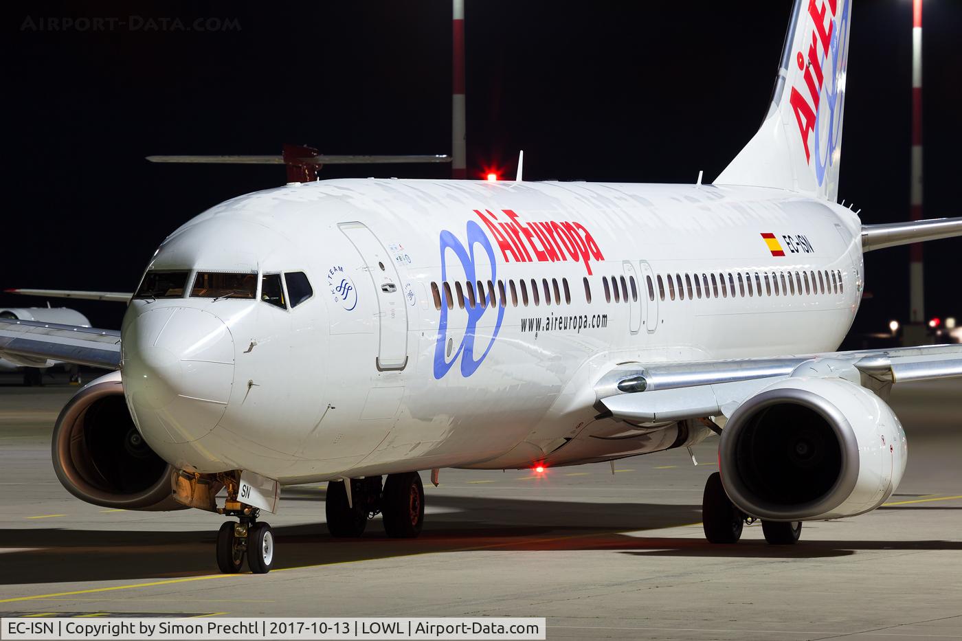 EC-ISN, 2002 Boeing 737-86Q C/N 30291, EC-ISN @ Linz Airport