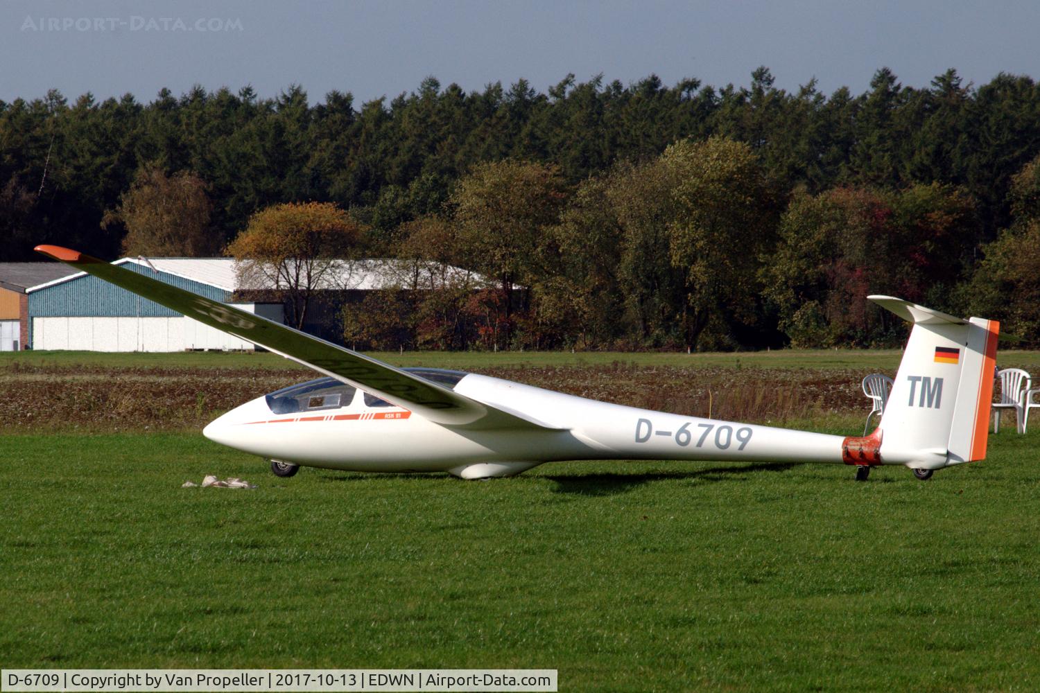 D-6709, Schleicher ASK 21 C/N 21688, Schleicher ASK 21 of Luftsportring Grenzland at Klausheide (Nordhorn-Lingen) airfield, Germany