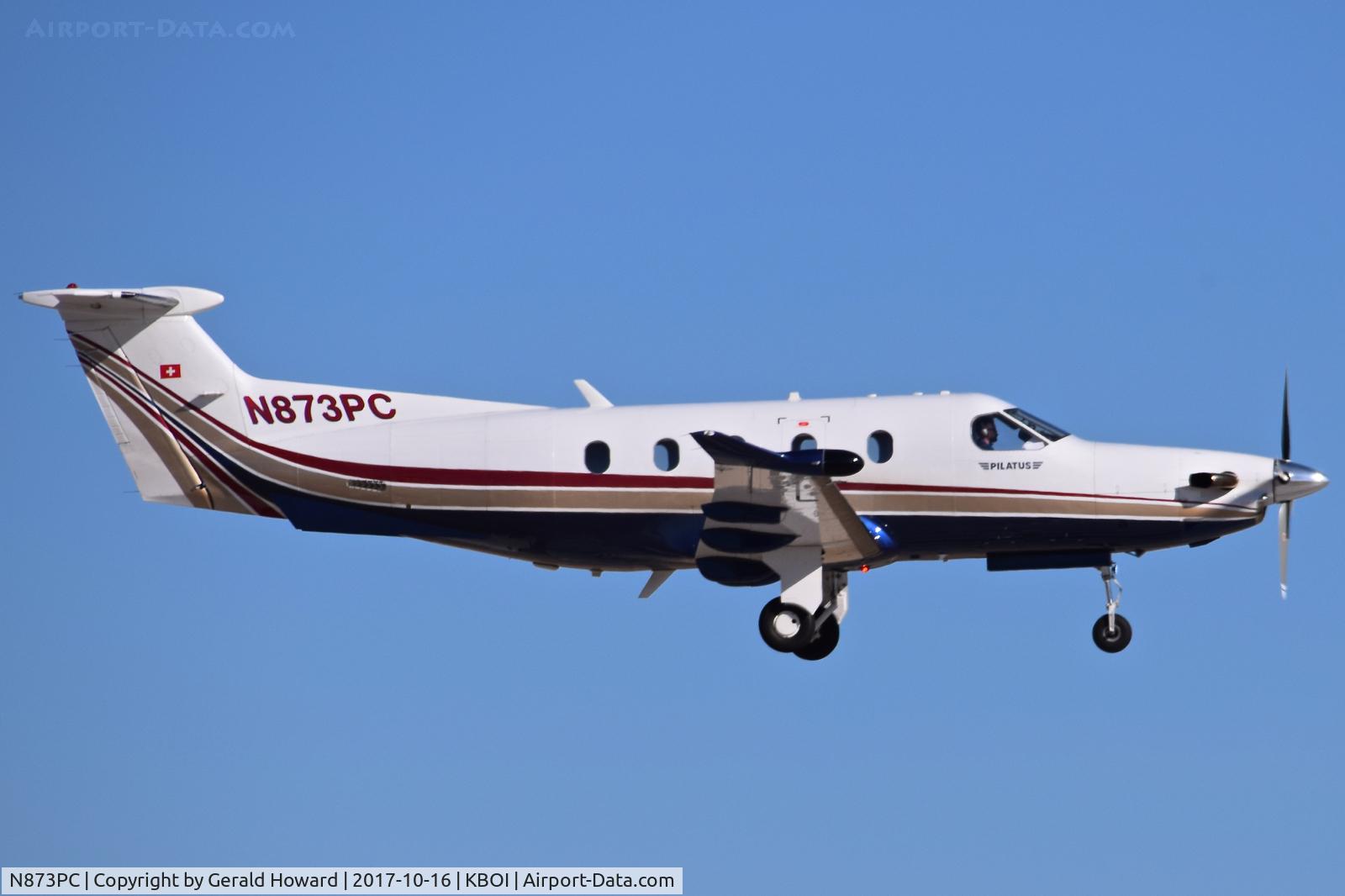 N873PC, 2007 Pilatus PC-12/47 C/N 873, Landing RWY 10R.