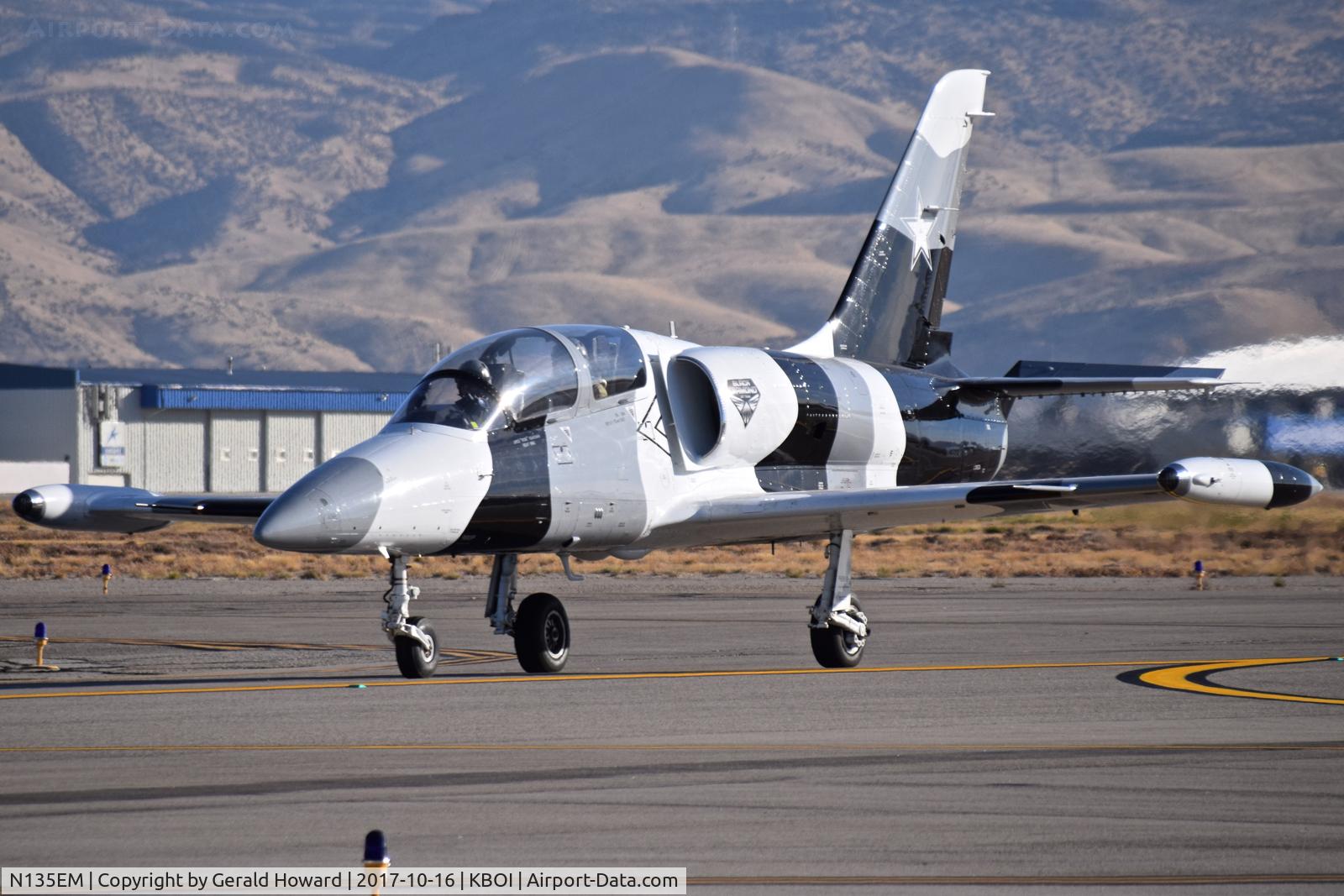 N135EM, Aero L-39ZA Albatros C/N 232406, Taxiing on Foxtrot.  Black Diamond Jet Team.
