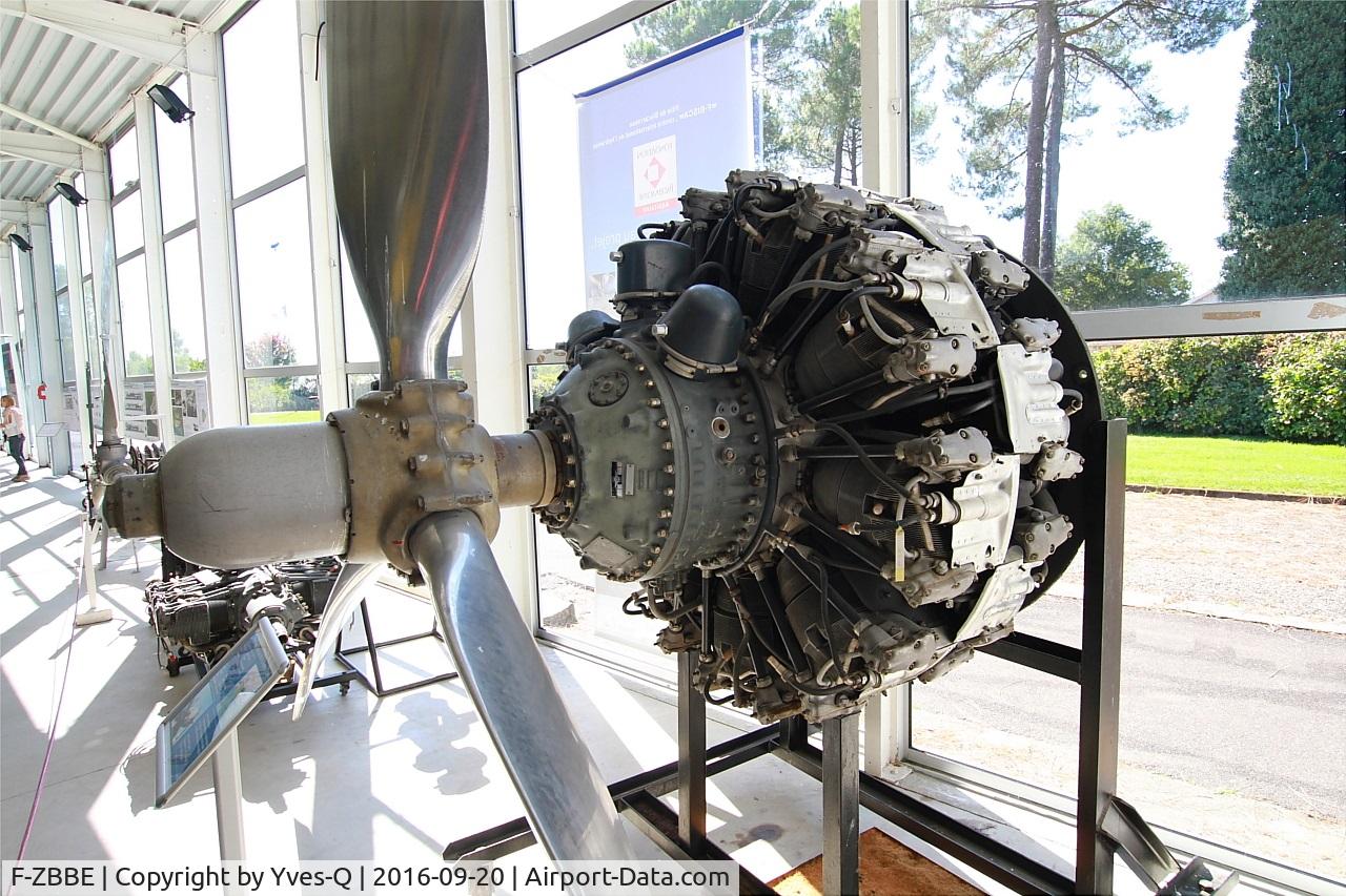 F-ZBBE, 1969 Canadair CL-215-I (CL-215-1A10) C/N 1005, Pratt & Whitney R2800 engine of Canadair CL-215, Exibited at Historic Seaplane Museum, Biscarrosse