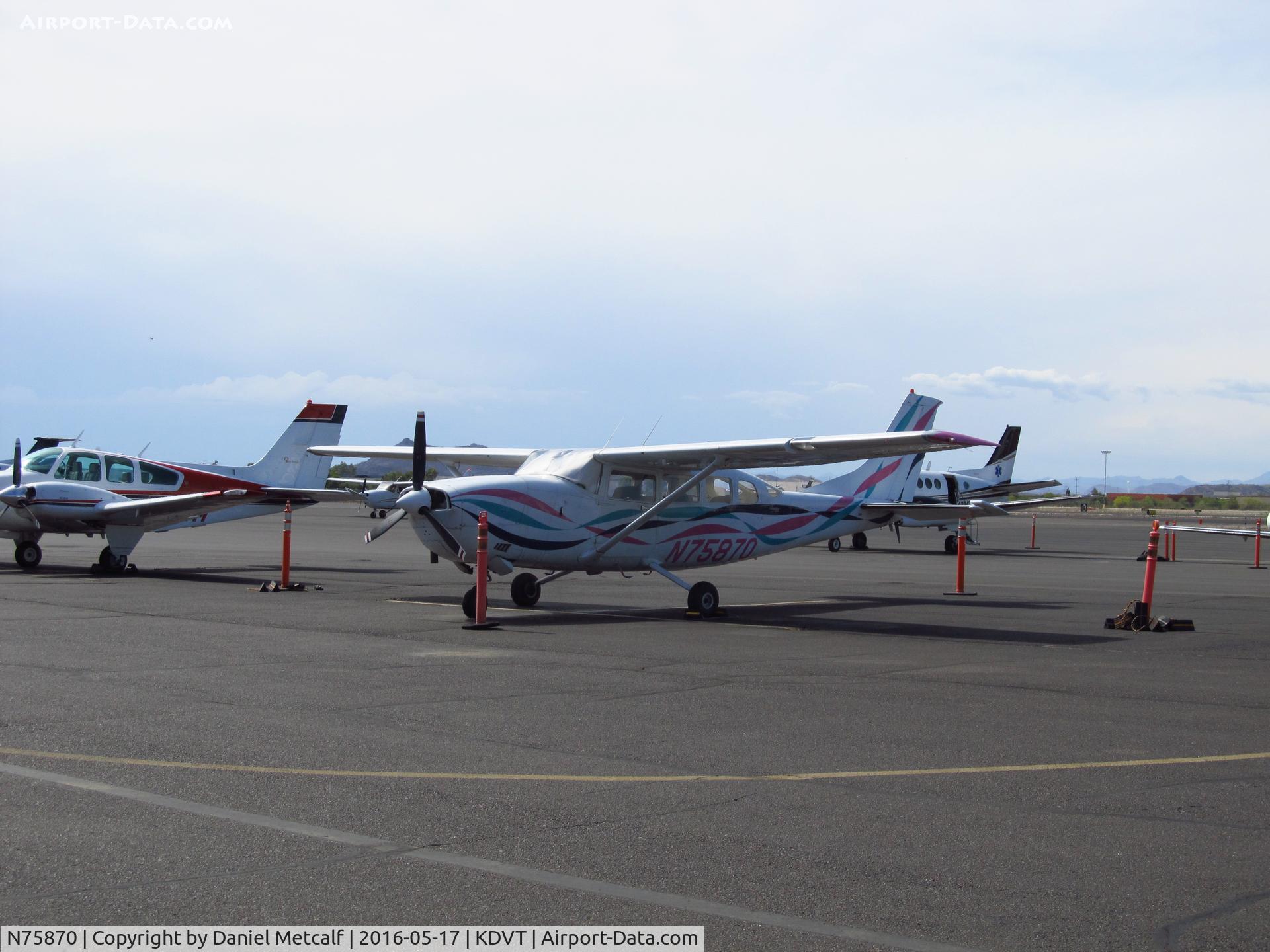 N75870, 1980 Cessna T207A C/N 20700648, Seen at Deer Valley