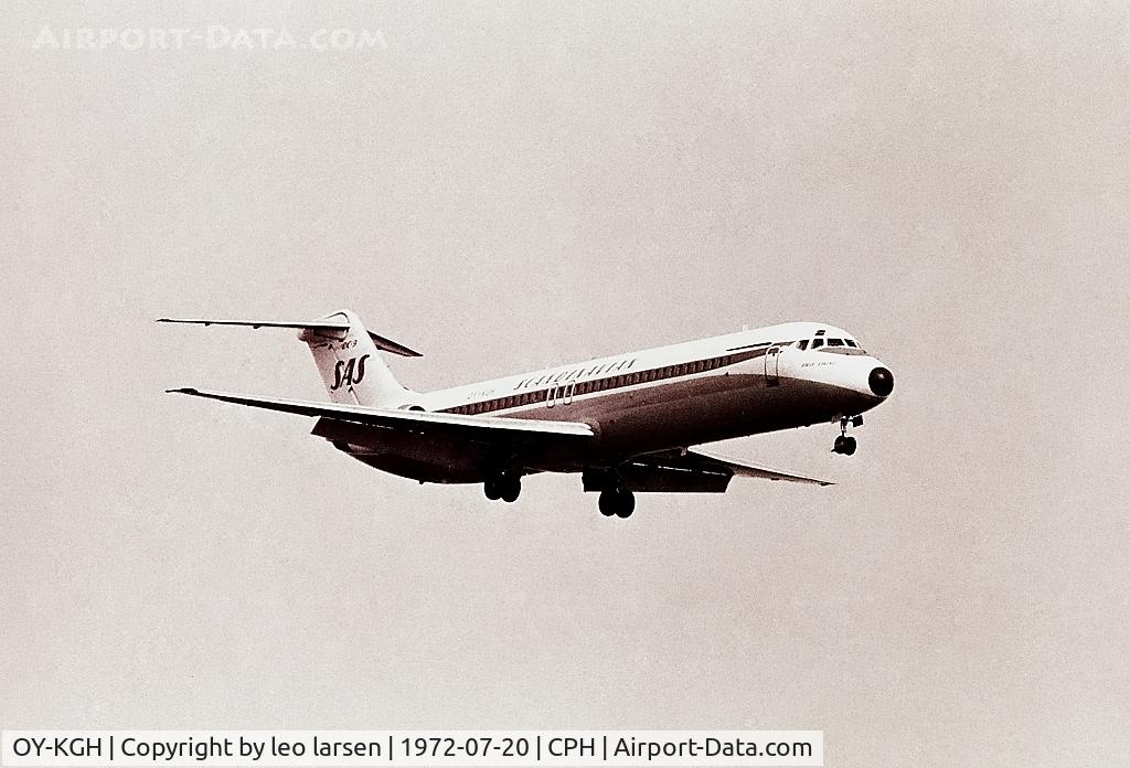 OY-KGH, 1969 Douglas DC-9-41 C/N 47493, Copenhagen 20.7.1972